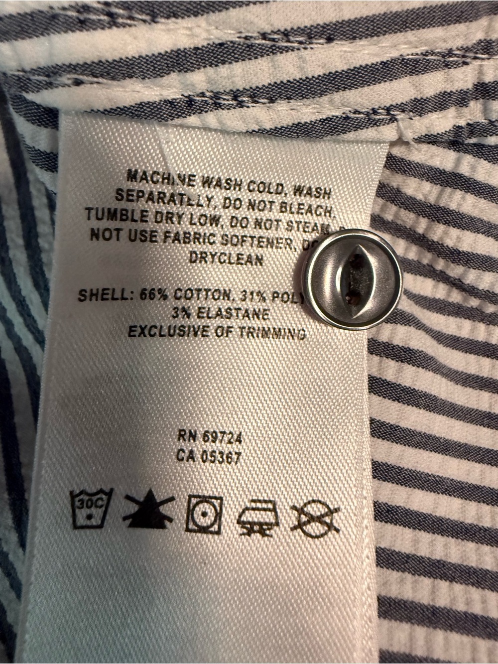 Columbia PFG Women’s Seersucker Button-Down Gray Striped Shirt NWOT - Picture 8 of 11